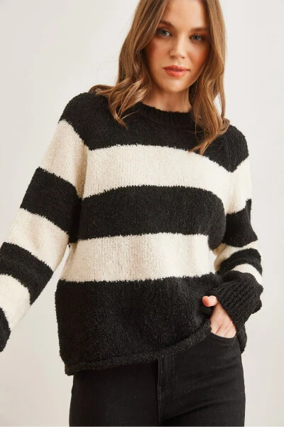 Women's Black Thick Striped Crew Neck Knitted Sweater KZK-19000903 - OLALOOK