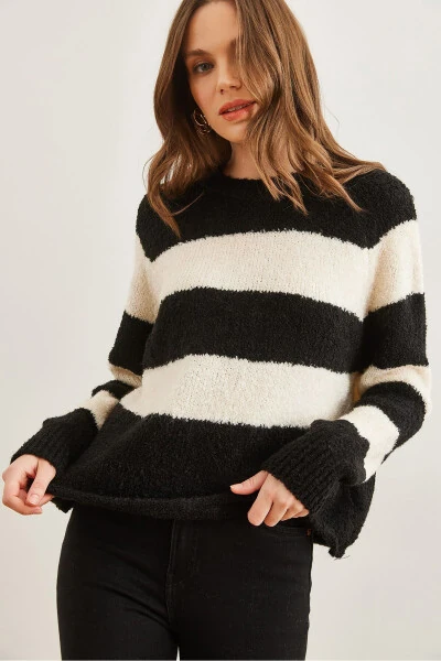 Women's Black Thick Striped Crew Neck Knitted Sweater KZK-19000903 - 5