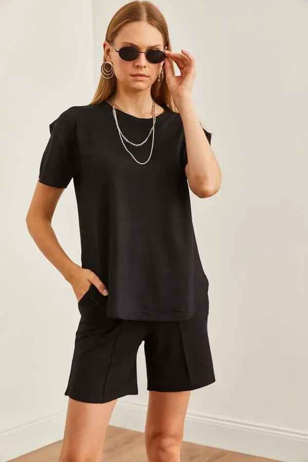Women's Black Top Oval T-shirt Bottomed Shorts Set TKM-19000303 - 6