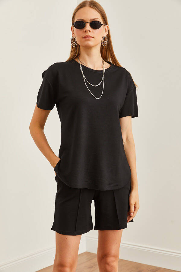 Women's Black Top Oval T-shirt Bottomed Shorts Set TKM-19000303 - 3