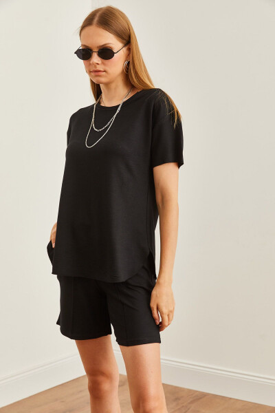Women's Black Top Oval T-shirt Bottomed Shorts Set TKM-19000303 - 5
