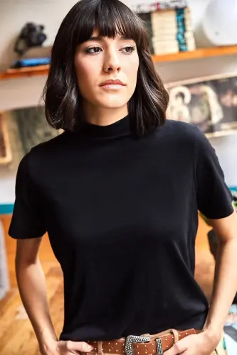 Women's Black Turtleneck Soft Touch Knitted T-Sh - OLALOOK (1)
