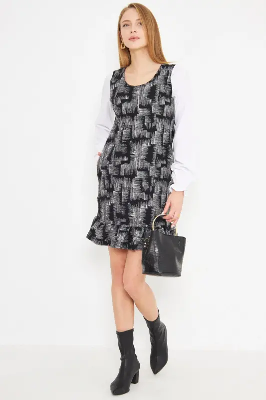 Women's Black U-Neck Ruffle Detail Long Sleeve Pocket Dress ARM-25K001052-Black - 9