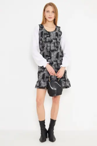 Women's Black U-Neck Ruffle Detail Long Sleeve Pocket Dress ARM-25K001052-Black - 10