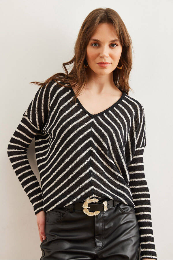 Women's Black V-Neck Chevron Striped Mercerized Knit Blouse BLZ-19002809 - 9