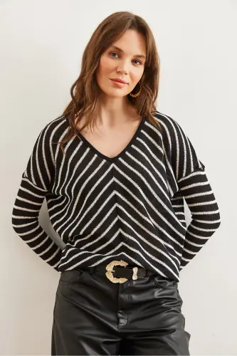 Women's Black V-Neck Chevron Striped Mercerized Knit Blouse BLZ-19002809 - 4