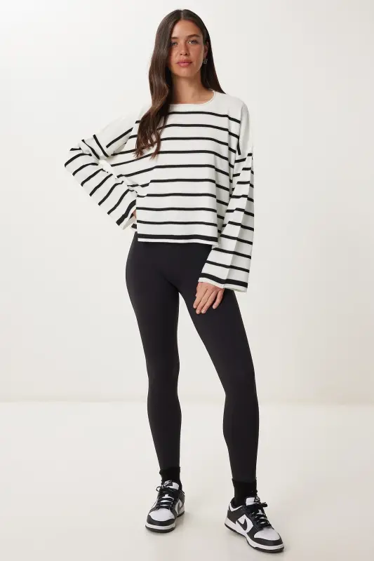 Women's Black White Striped Oversized Crop Knit Sweater US00659 - 4