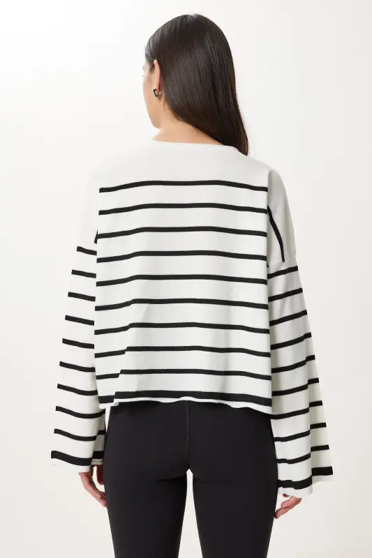 Women's Black White Striped Oversized Crop Knit Sweater US00659 - 5