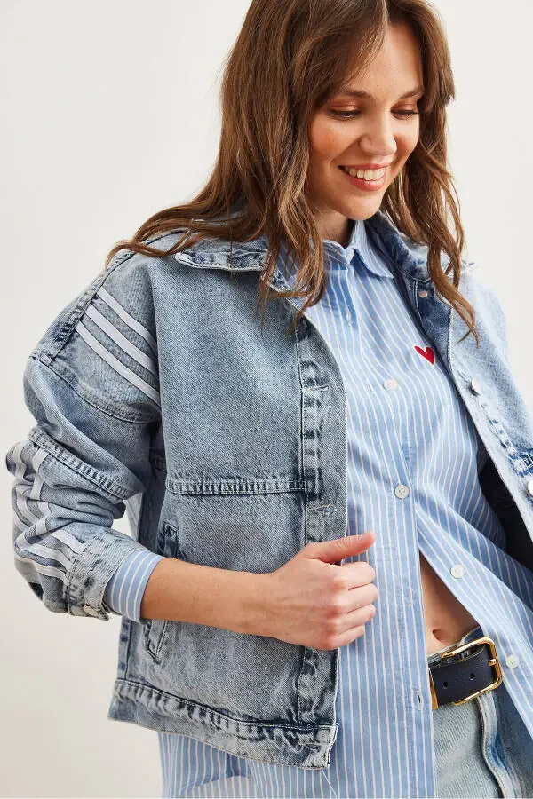 Women's Blue 3 Stripe Detail Pocket Denim Jacket CKT-19000421 - 2