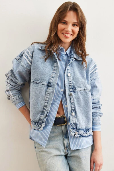 Women's Blue 3 Stripe Detail Pocket Denim Jacket CKT-19000421 - 3
