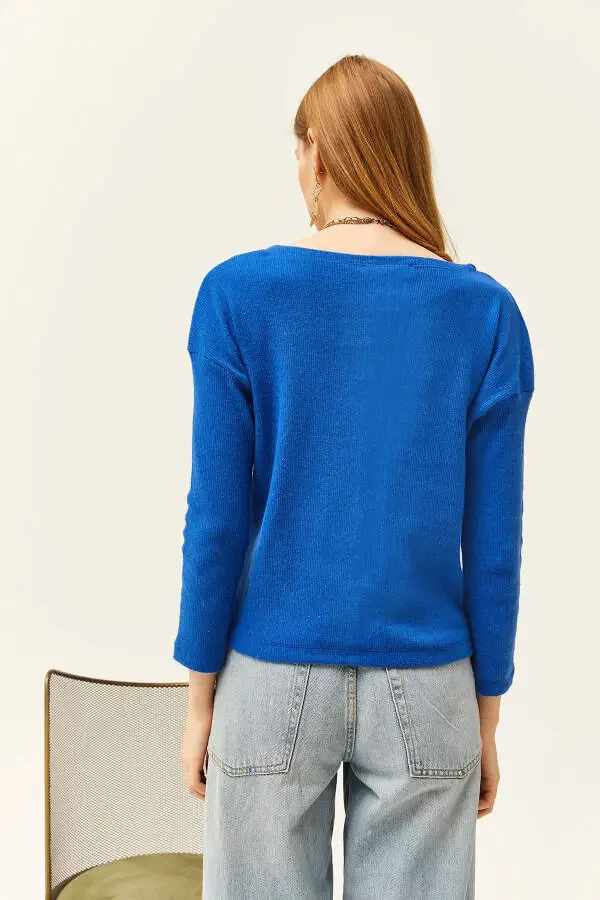 Women's Blue Buttoned Thistle Loose Sweater KZK-19000721 - 4