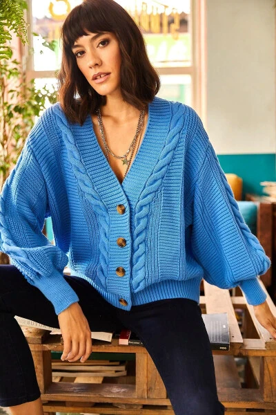 Women's Blue Chunky Cable Knit Cardigan HRK-19000082 - Olalook