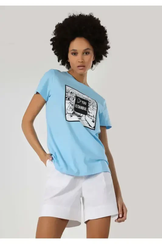 Women's blue crew neck printed short sleeve t-shirt. - 1