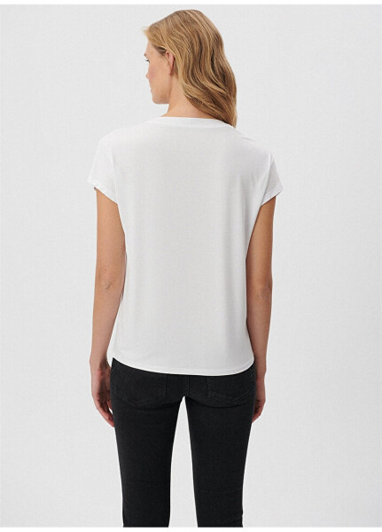 Women's blue V-neck relaxed fit plain white t-shirt. - 10