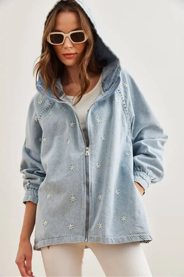 Women's Blue Zippered Hooded Embroidered Denim Jacket CKT-19000380 - 8