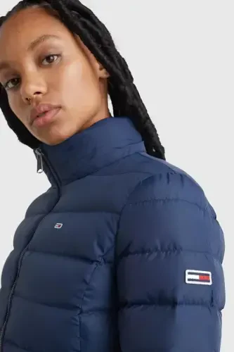 Women's Brand Flag Logo Fixed Hood Quilted Padded Navy Blue Jacket Dw0dw08588-c87 - 7