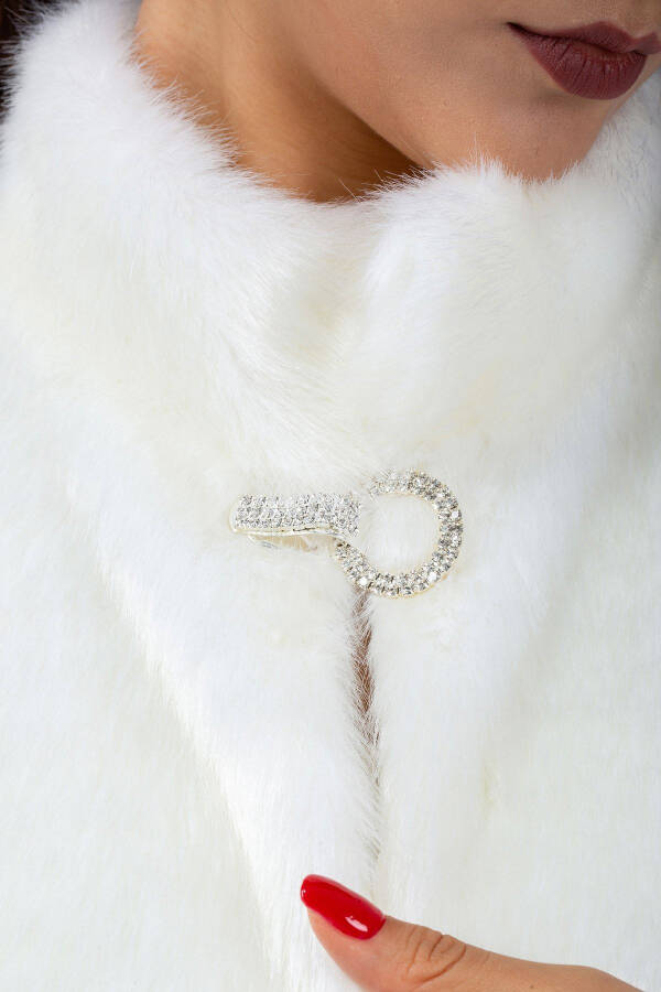 Women's Bridal and Evening White Half-Sleeve Brooch Fur Stole Bolero - 11