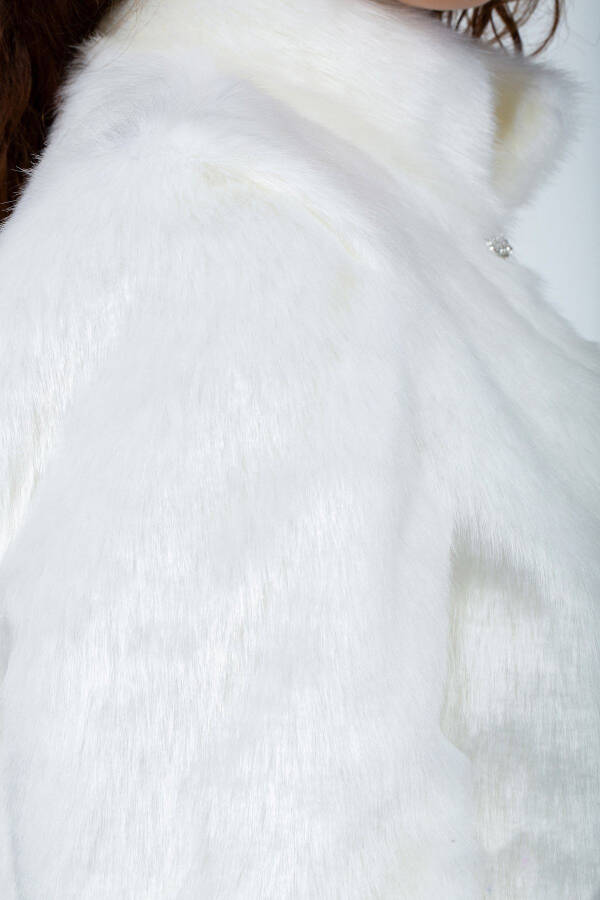 Women's Bridal and Evening White Half-Sleeve Brooch Fur Stole Bolero - 6