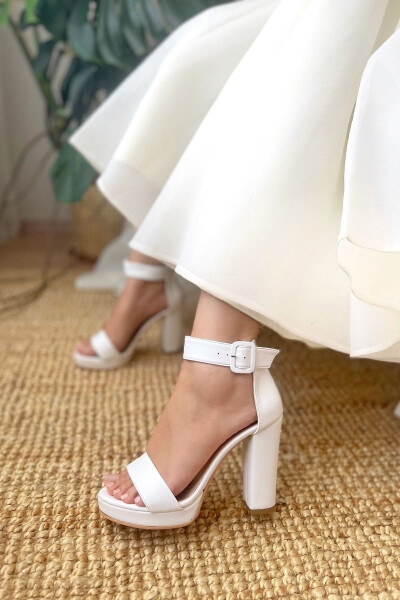 Women's Bride Wedding Shoes Matte Leather Platform Single Strap High Heel Shoes - 9