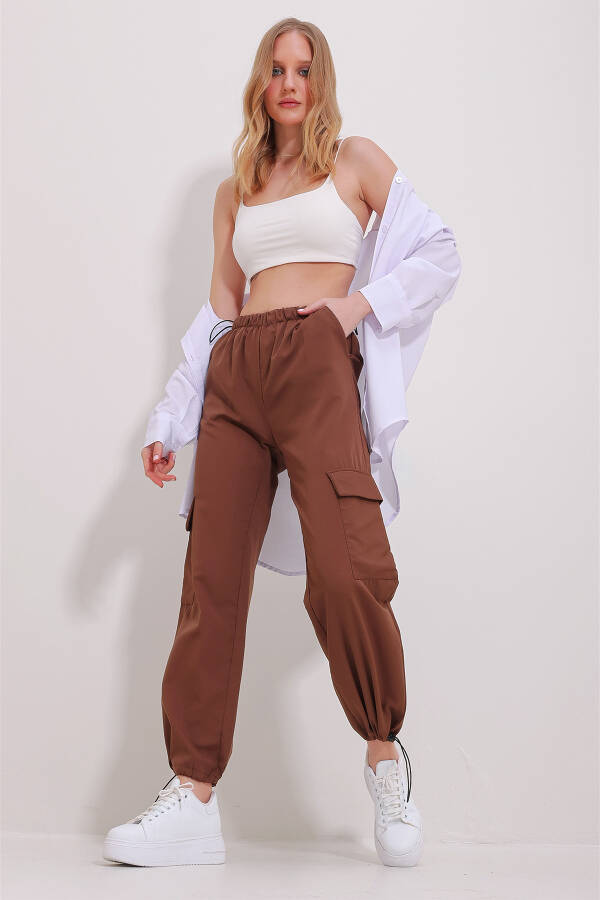 Women's Brown Cargo Pocket Elastic Waist Jogger Pants ALC-X10090 - 4