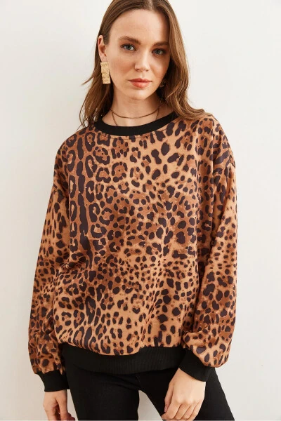 Women's Brown Leopard Basic Soft Textured Relaxed Sweatshirt SWT-19000457 - OLALOOK (1)
