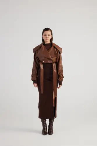 Women's Brown Snap Fastening Lined Neeko Lea - 1