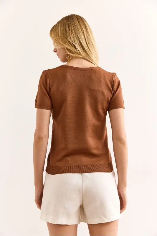 Women's Brown V Neck Short Sleeve Basic Knit Blouse - 2