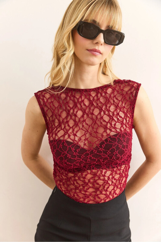 Women's Burgundy Back-Cutout Side-Ruched Lace Blouse - OLALOOK