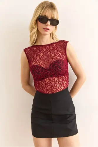 Women's Burgundy Back-Cutout Side-Ruched Lace Blouse - 3