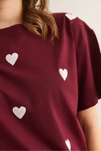 Women's Burgundy Heart Embroidered Cotton Regular Fit T-Shirt - 6