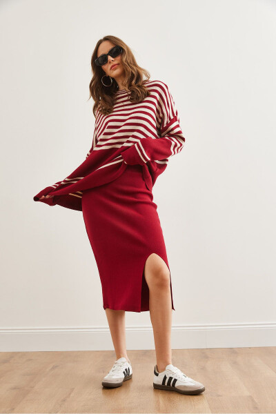 Women's Burgundy Knitted Upper Sweater and Lower Slitted Skirt Set TKM-19000321 - 3