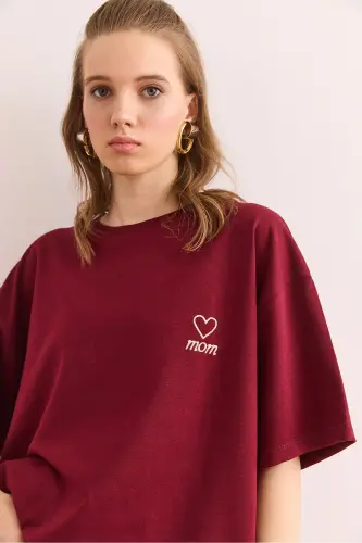 Women's Burgundy Mom Embroidered Two-Thread Oversize T-Shirt TS - 4