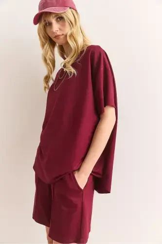 Women's Burgundy Top Oval T-shirt Bottom Pocketed Shorts Set T - 4