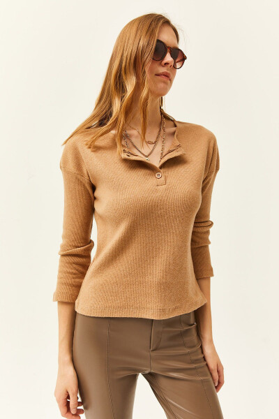 Women's Camel Buttoned Thistle Loose Sweater KZK-19000721 - 4