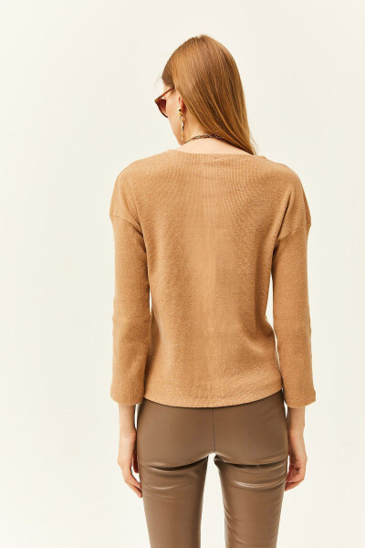 Women's Camel Buttoned Thistle Loose Sweater KZK-19000721 - 5