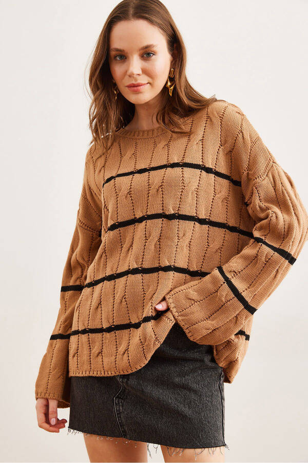 Women's Camel Cable Knit Turtleneck Sweater KZK-19000919 - 3
