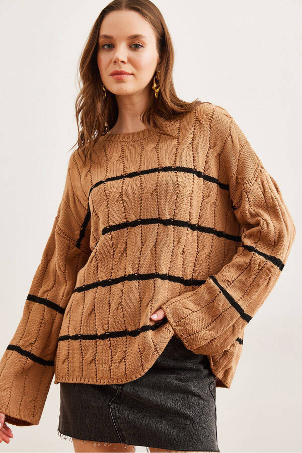 Women's Camel Cable Knit Turtleneck Sweater KZK-19000919 - 4