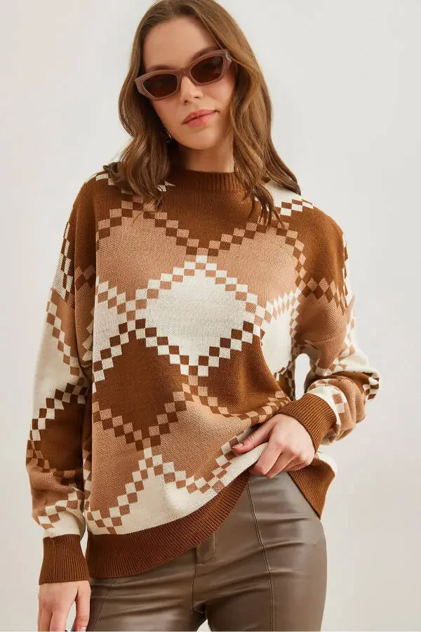 Women's Camel Cashmere Baklava Pattern Oversize Knit Sweater KZK-19000834 - 1
