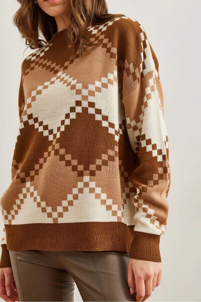 Women's Camel Cashmere Baklava Pattern Oversize Knit Sweater KZK-19000834 - 4