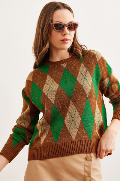 Women's Camel Cashmere Baklava Patterned Crop Knit Sweater KZK-19000910 - OLALOOK (1)