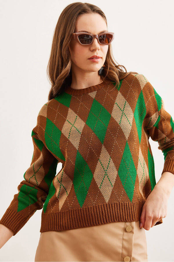 Women's Camel Cashmere Baklava Patterned Crop Knit Sweater KZK-19000910 - 2