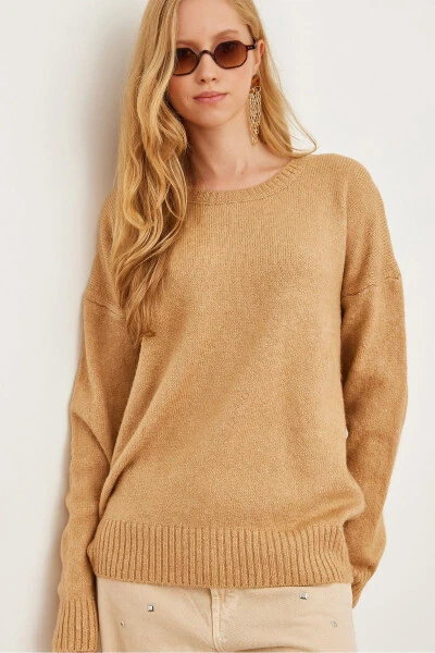Women's Camel Crewneck Soft Textured Knit Sweater KZK-19000807 - OLALOOK