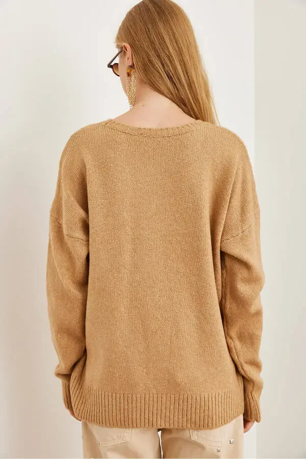 Women's Camel Crewneck Soft Textured Knit Sweater KZK-19000807 - 6