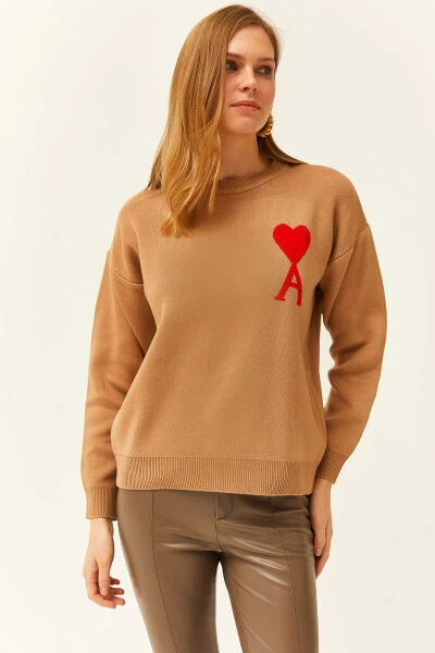 Women's Camel Heart Detailed Knitted Sweater KZK-19000735 - OLALOOK