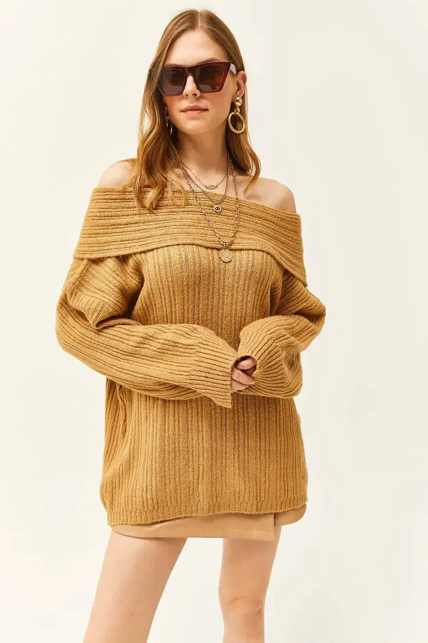 Women's Camel Madonna Collar Ribbed Loose Knit Sweater KZK-19000732 - 4