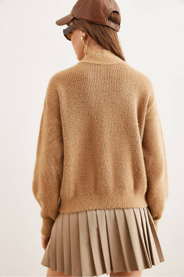 Women's Camel Stand Collar Soft-Textured Ribbed Knit Pullover KZK-19000859 - 8