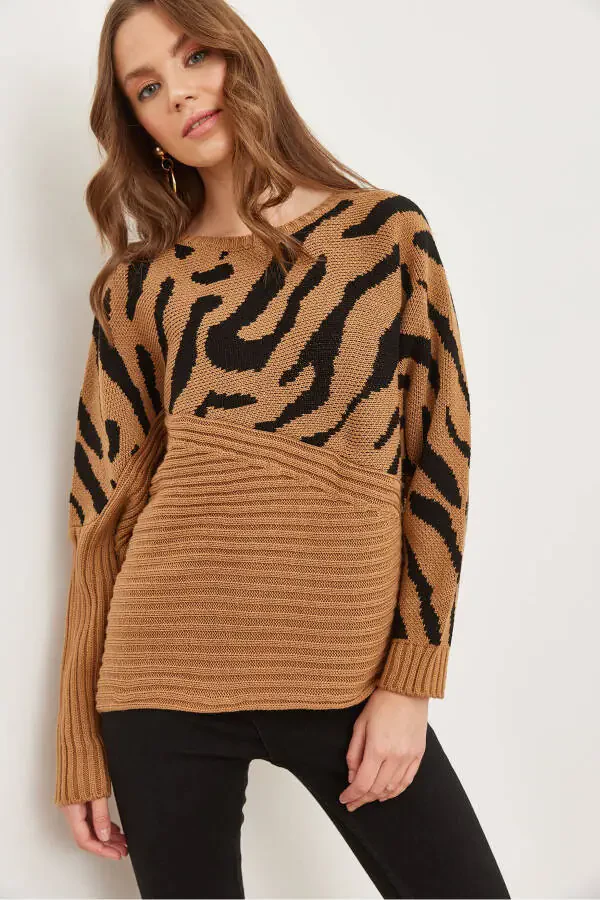 Women's Camel Zebra Detailed Knitted Sweater KZK-19000819 - 3