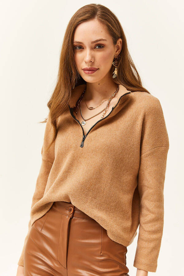 Women's Camel Zippered Stand Collar Thistle Sweater - 4