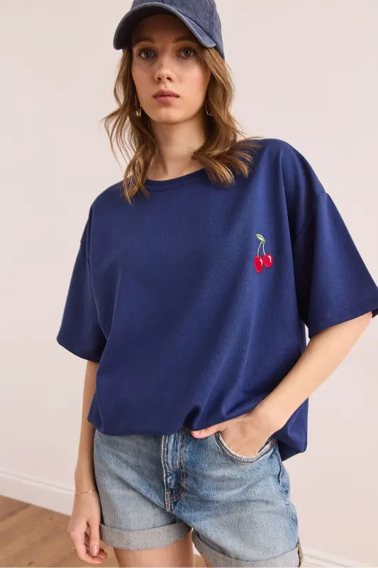 Women's Cherry Navy Embroidered Relaxed Fit 2 Thread T-shirt - 3