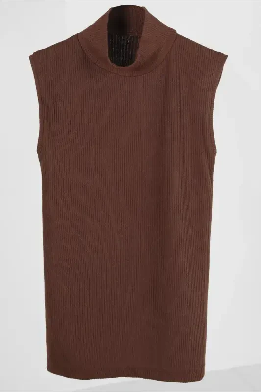 WOMEN'S COFFEE SLEEVELESS CABLE KNIT SWEATER T 8253 - 3